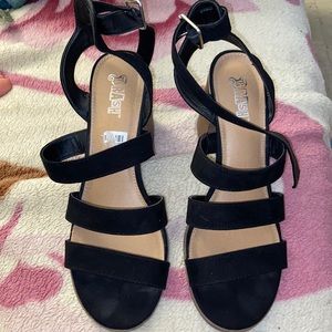 Brash summer sandals